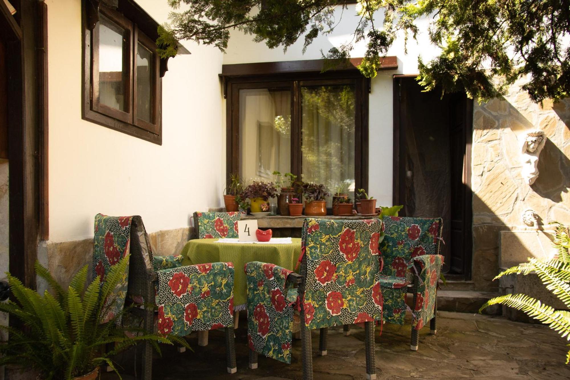 Старата Баkалия The Old Grocery, Guest Rooms Balchik Exterior foto